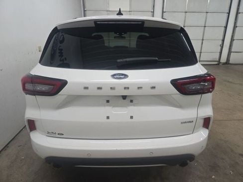 Certified 2023 Ford Escape ST-Line w/ Tech Pack #1 AWD/4WD image 10