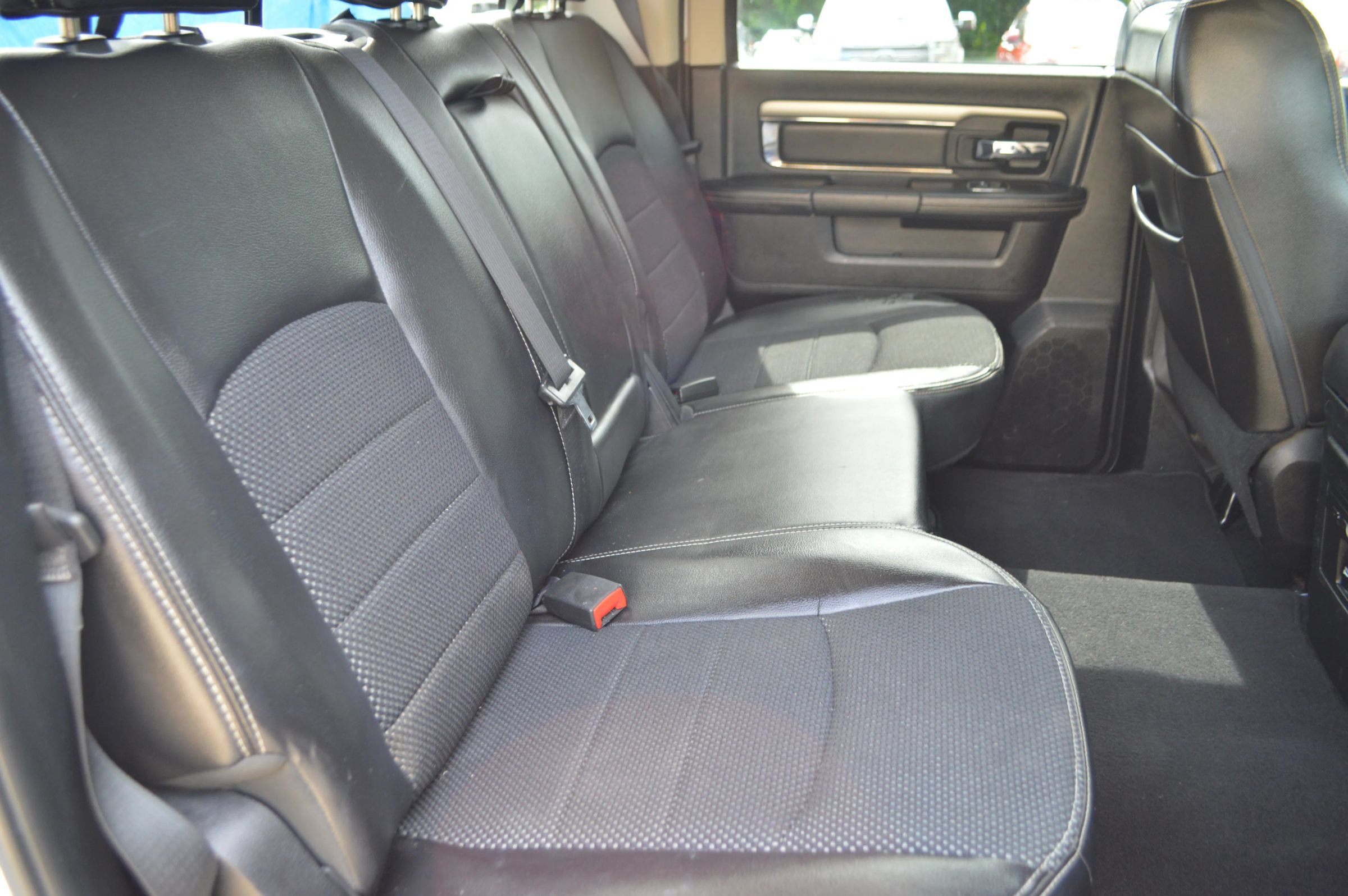Used 2014 RAM 1500 Sport w/ Convenience Group AWD/4WD image 27