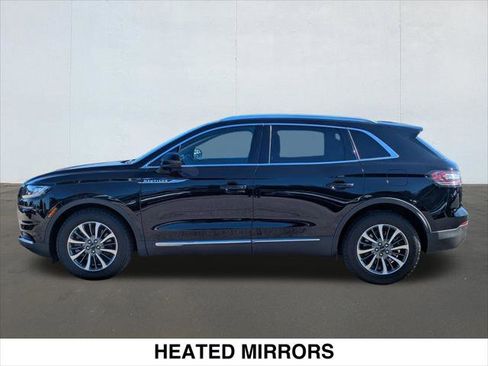 Used 2023 Lincoln Nautilus AWD w/ Premium Package image 2
