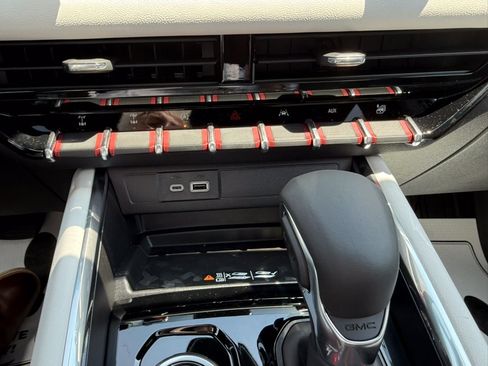 New 2026 GMC Canyon AT4X AWD/4WD image 17