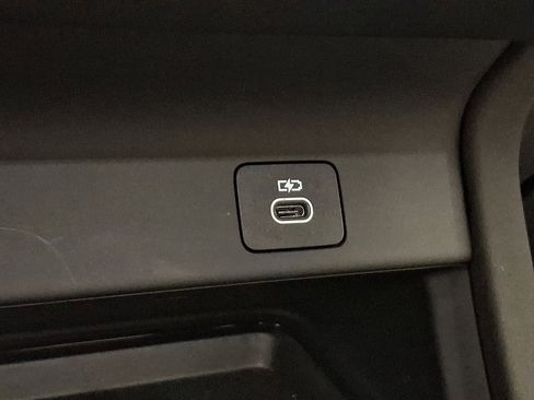 Certified 2025 Land Rover Discovery Sport S image 23