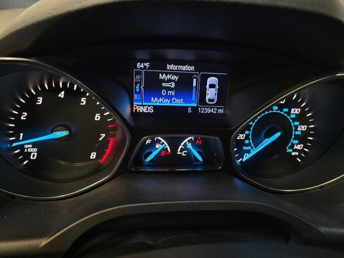 Used 2016 Ford Escape SE w/ SE Chrome Package FWD image 23