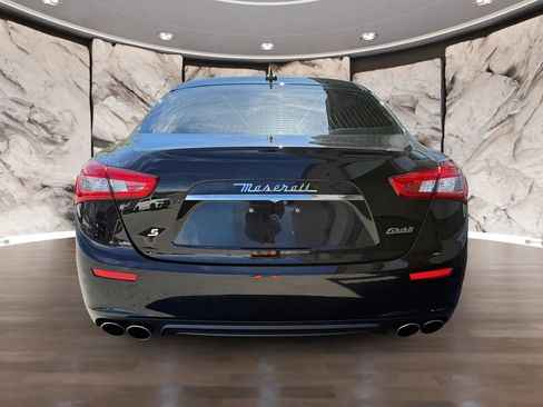 Used 2017 Maserati Ghibli S image 24