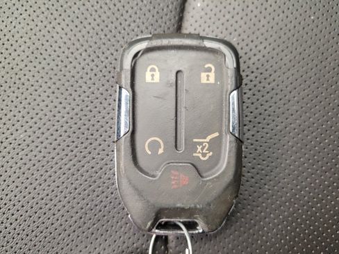 Used 2018 GMC Terrain Denali w/ Advanced Safety Package AWD/4WD image 32