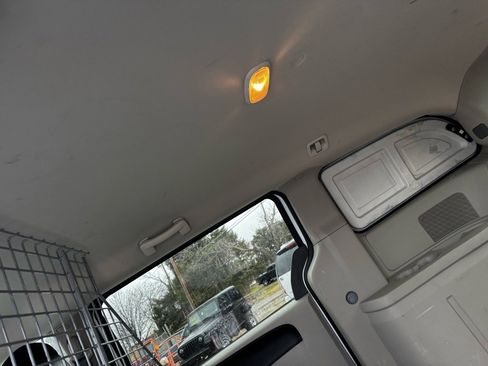 Used 2015 RAM C/V Tradesman image 14