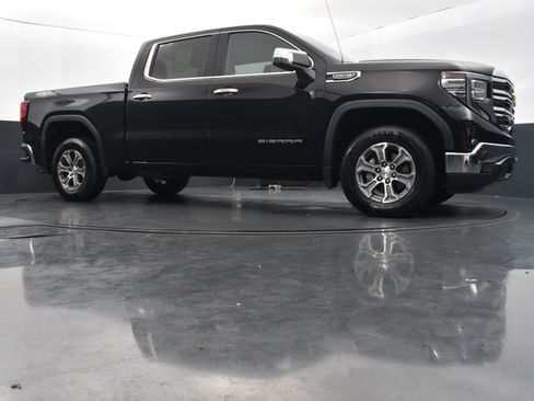 Used 2025 GMC Sierra 1500 SLT image 37