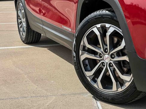 Used 2019 GMC Terrain SLT w/ Preferred Package image 9