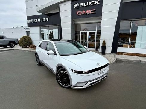 Used 2024 Hyundai Ioniq 5 Limited image 2