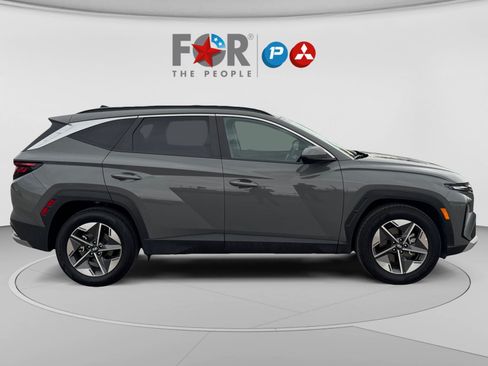 Used 2025 Hyundai Tucson SEL FWD image 6