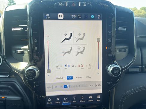 Used 2024 RAM 2500 Limited image 24