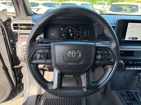 Used 2024 Toyota Tacoma SR5 AWD/4WD image 10
