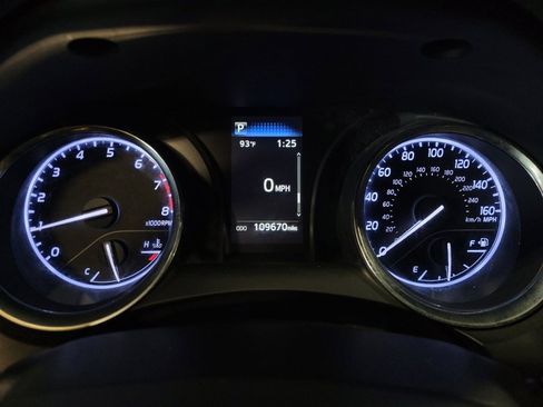 Used 2019 Toyota Camry LE FWD image 23