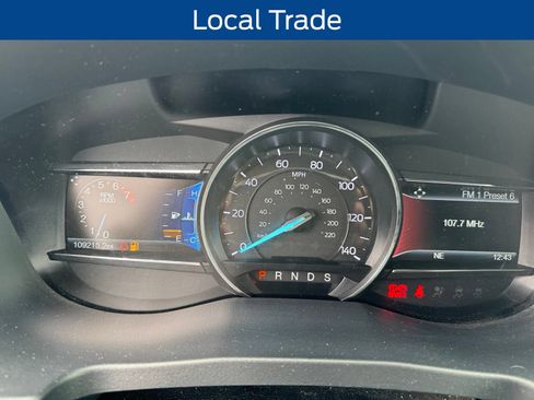Used 2017 Ford Explorer XLT w/ Equipment Group 202A AWD/4WD image 15