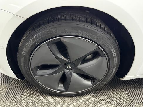 Used 2018 Tesla Model 3 Long Range AWD/4WD image 21