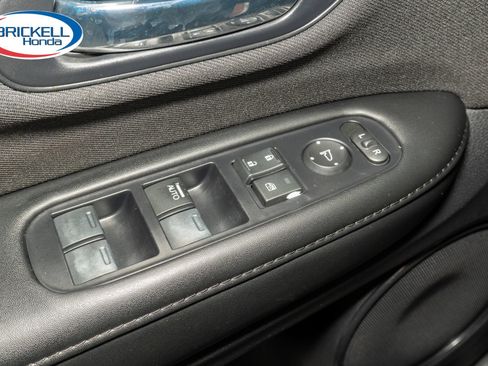 Certified 2021 Honda HR-V Sport image 33