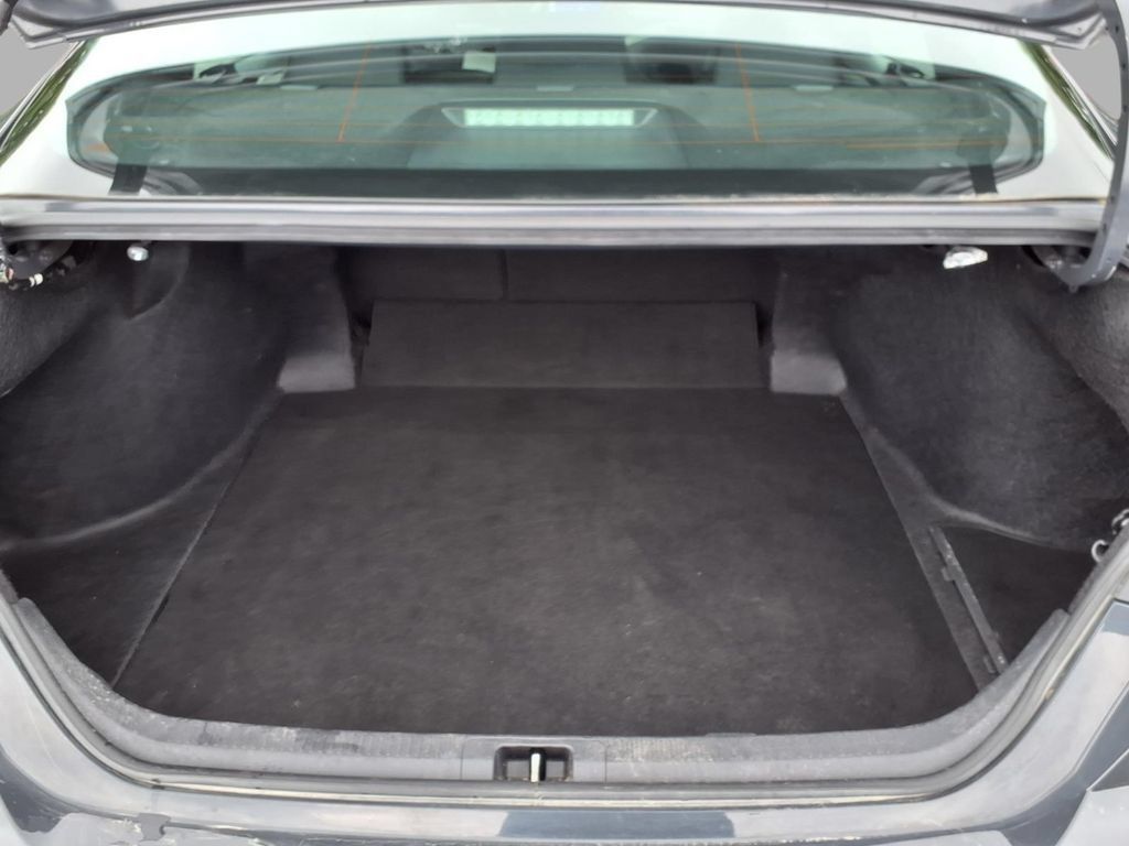 Used 2025 Toyota Camry SE FWD image 26