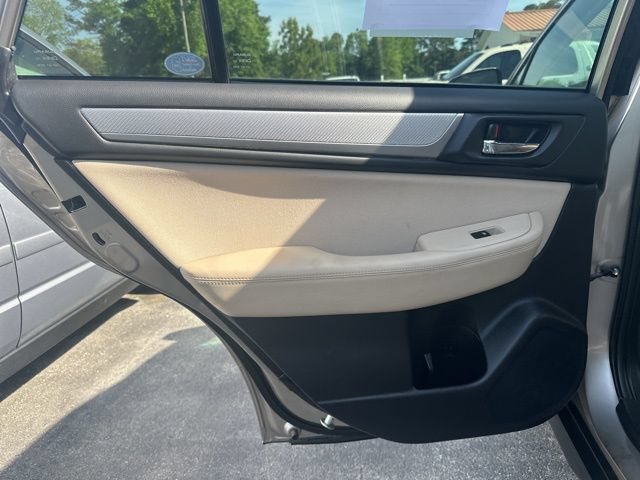 Used 2018 Subaru Outback 2.5i Premium AWD/4WD image 9