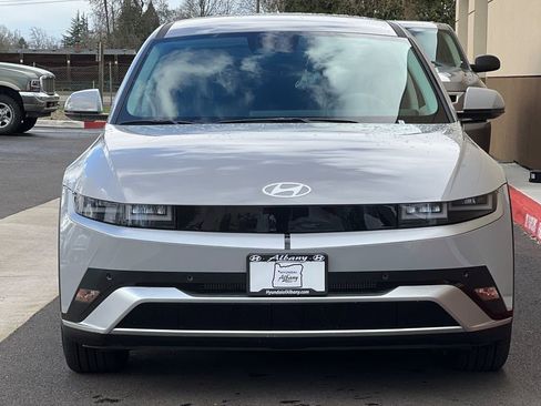 New 2026 Hyundai Ioniq 5 SEL image 3