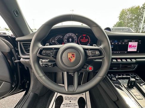 Used 2025 Porsche 911 Carrera image 6