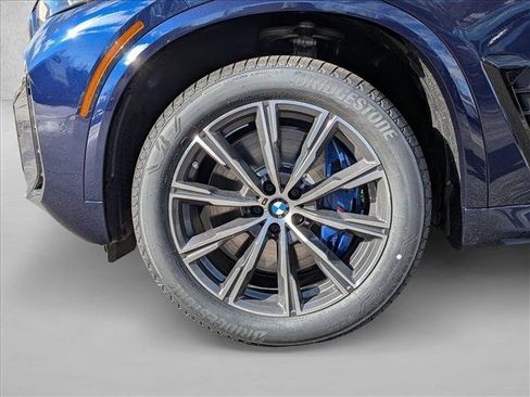 New 2026 BMW X5 M60i image 9