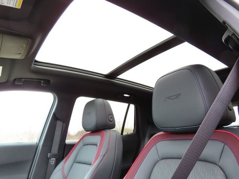 New 2026 Chevrolet Equinox RS w/ Convenience Package III AWD/4WD image 7