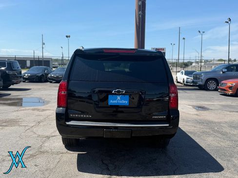 Used 2019 Chevrolet Suburban Premier AWD/4WD image 6