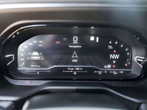 Used 2022 GMC Yukon XL Denali w/ Denali Premium Package image 14