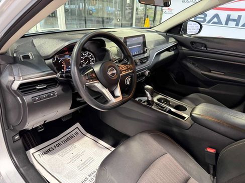 Used 2026 Nissan Altima 2.5 SV FWD image 32