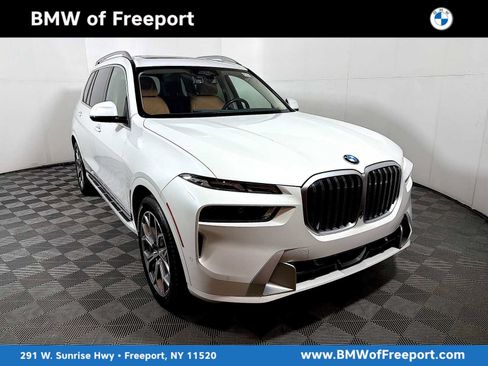 Used 2023 BMW X7 xDrive40i w/ Premium Package image 1