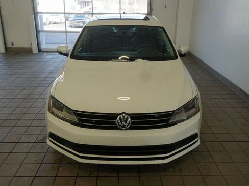 Used 2017 Volkswagen Jetta SE image 13