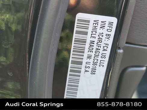 Used 2020 Jeep Grand Cherokee Altitude AWD/4WD image 21