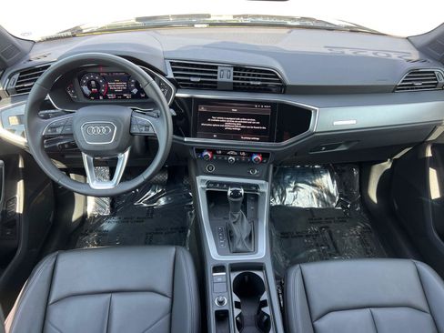 Certified 2025 Audi Q3 2.0T Premium w/ Convenience Package AWD/4WD image 23
