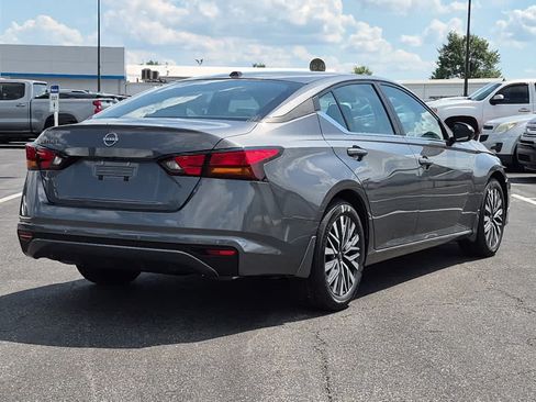 New 2026 Nissan Altima 2.5 SV FWD image 3