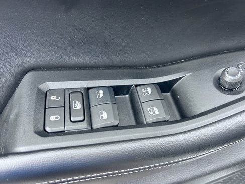 Used 2024 Jeep Grand Cherokee Altitude image 20