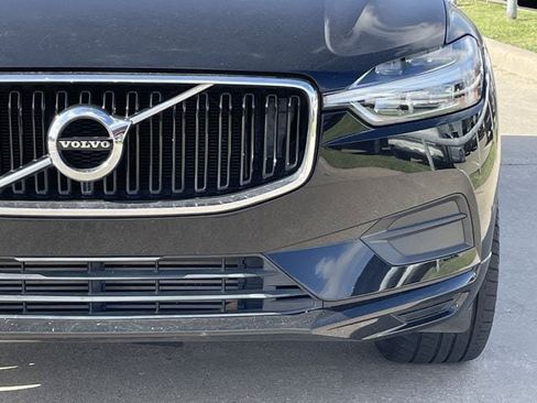 Used 2019 Volvo XC60 T5 Momentum w/ Protection Package Premier FWD image 8