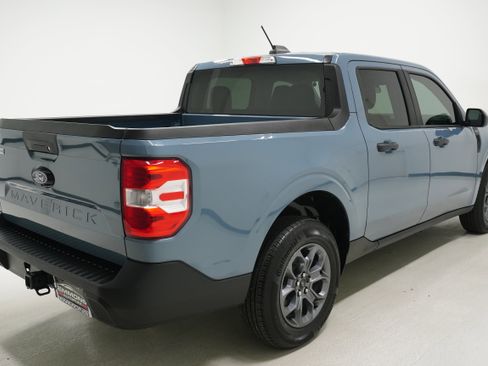 Used 2025 Ford Maverick XLT w/ Equipment Group 302A image 4