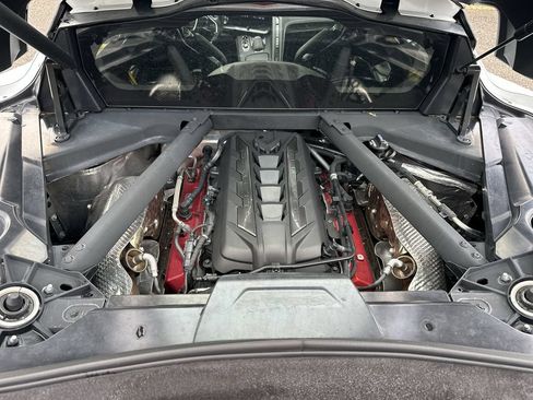 Used 2022 Chevrolet Corvette Stingray Coupe w/ Battery Protection Package RWD image 31