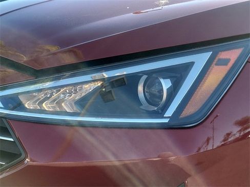 Used 2019 Hyundai Elantra SEL image 28