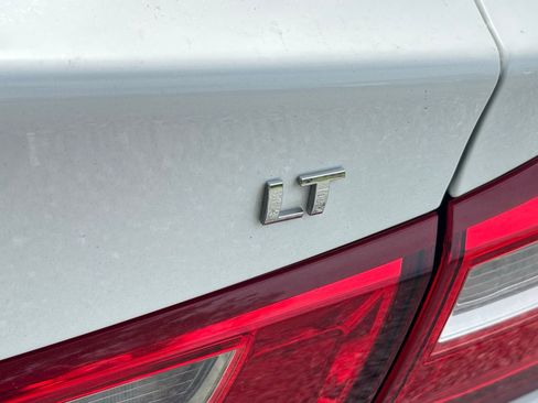 Used 2023 Chevrolet Malibu LT image 6