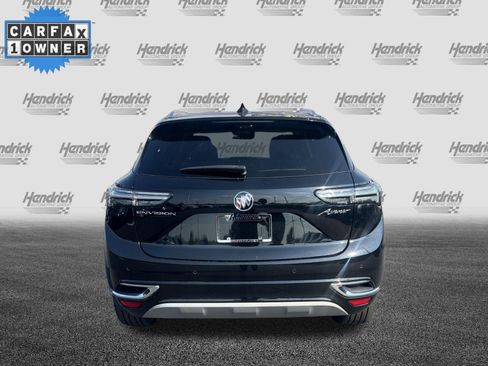 Used 2022 Buick Envision Avenir w/ Technology Package II FWD image 9