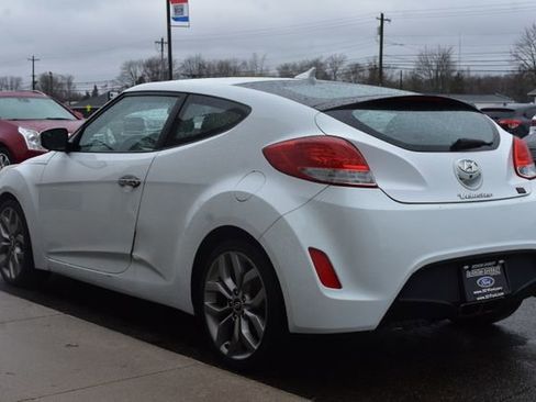 Used 2015 Hyundai Veloster RE:FLEX Edition image 12