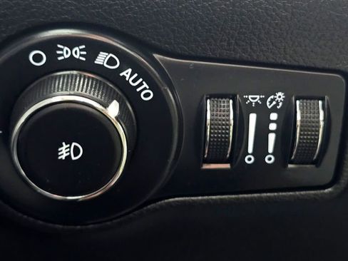 Used 2024 Jeep Compass Limited AWD/4WD image 13