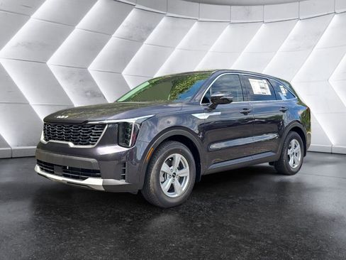 New 2026 Kia Sorento LX FWD image 1