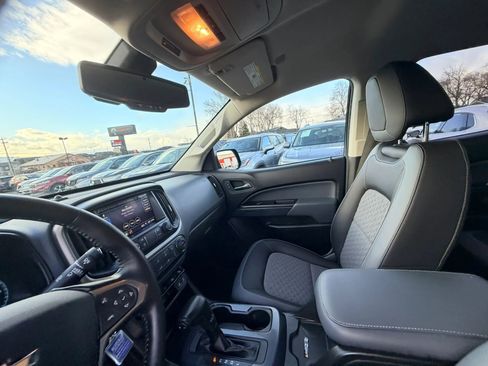 Used 2019 Chevrolet Colorado Z71 image 12