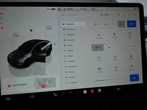 Used 2023 Tesla Model Y Long Range image 14