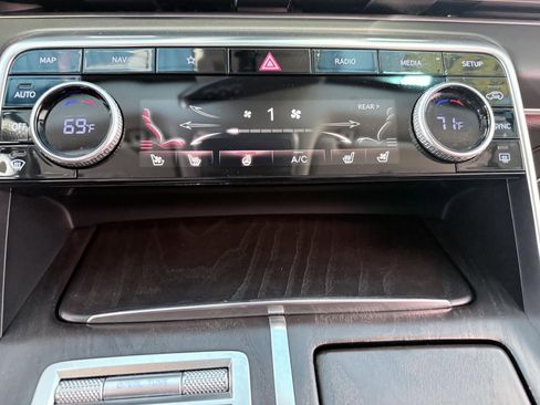 Used 2021 Genesis GV80 2.5T w/ Advanced Package 02 image 33