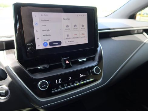 Used 2023 Toyota Corolla SE FWD image 16