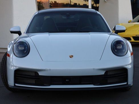 Used 2025 Porsche 911 Carrera image 7