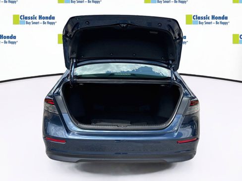 Certified 2023 Honda Accord EX image 29