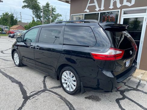 Used 2015 Toyota Sienna Limited Premium AWD/4WD image 8